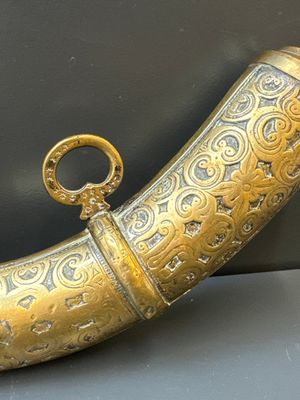 Three impressive flintlock muskets or 'moukahlas', two percussion pistols and three gunpowder horns, Morocco, 18/19th C. — photo 78