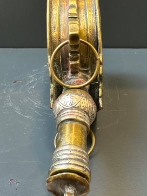Three impressive flintlock muskets or 'moukahlas', two percussion pistols and three gunpowder horns, Morocco, 18/19th C. — photo 86