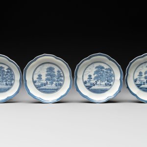 Three Japanese Arita blue and white 'van Frytom' cups and four saucers, Chenghua mark, Edo, ca. 1700 — 照片 2