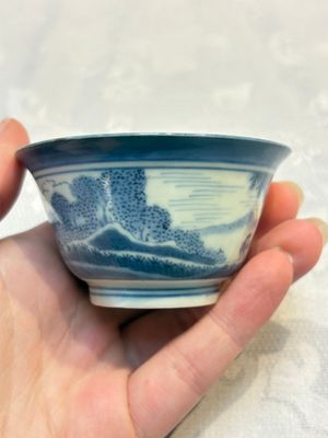 Three Japanese Arita blue and white ‘Van Frytom’ cups and four shield-shaped saucers, Ming and Chenghua mark, ca. 1700 — photo 18