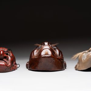 Three Japanese lacquered wooden Kyogen masks, Edo, 18/19th C. — foto 6