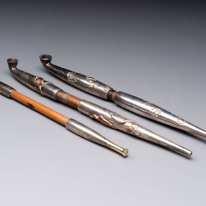 Three Japanese parcel-gilt silver and wooden 'Kiseru' or tobacco pipes, 19/20th C. — photo 1