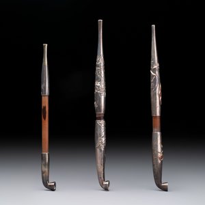 Three Japanese parcel-gilt silver and wooden 'Kiseru' or tobacco pipes, 19/20th C. — photo 5