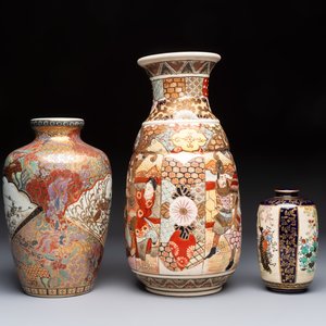 Three Japanese Satsuma vases, various marks, 19/20th C. — photo 3
