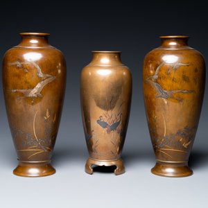 Three Japanese silver- and brass inlaid bronze vases, Meiji, 19th C. — photo 2
