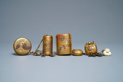 Three Japanse lacquer inro with netsuke and a lacquer box and cover, Meiji, 19th C.