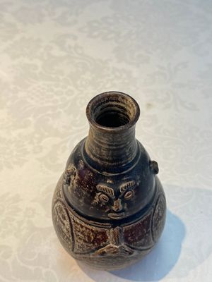Three khmer-style brown-glazed anthropomorphic gourd-form bottles, probably 12/13th C. — photo 18