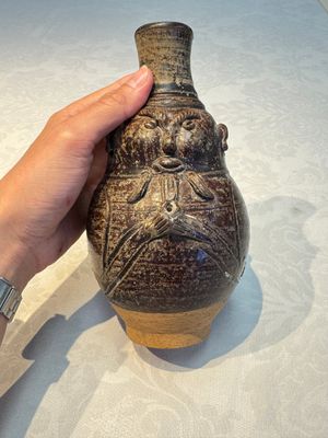 Three khmer-style brown-glazed anthropomorphic gourd-form bottles, probably 12/13th C. — photo 2