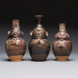 Three khmer-style brown-glazed anthropomorphic gourd-form bottles, probably 12/13th C. — photo 2