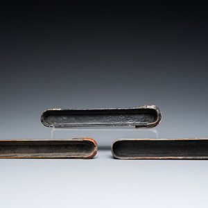 Three lacquered papier-maché pen boxes or qalamdans, Qajar, Persia, 19th C. — photo 7
