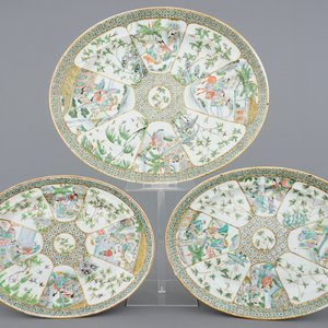 Three large Chinese Canton famille verte dishes, 19th C. — photo 1