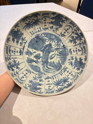 Three large Chinese Swatow blue and white dishes, Ming — 照片 5