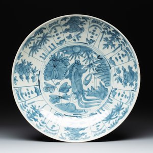 Three large Chinese Swatow blue and white dishes, Ming — 照片 4