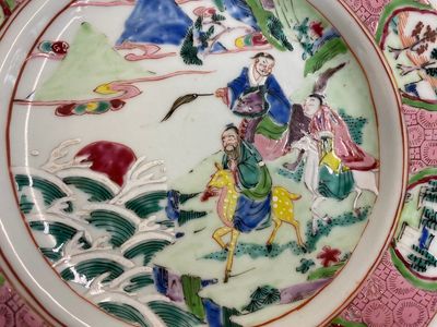 Three octagonal Chinese famille rose dishes, Yongzheng/Qianlong — photo 7