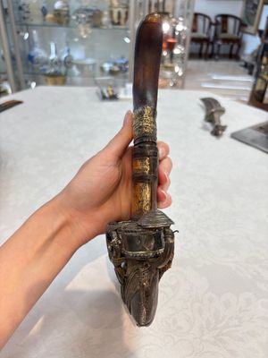 Three Omani Khanjars, one with Rhinoceros horn hilt, 19th C. — photo 10