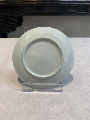 Three pairs of Chinese blue and white, famille rose and wucai saucers and plates, Tianqi and later — photo 11
