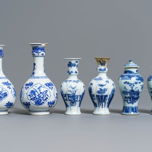 Three pairs of Chinese blue and white vases, Kangxi — 照片 2