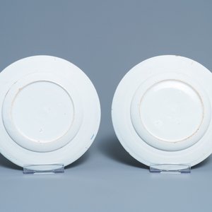 Three pairs of polychrome Dutch Delft plates, 18th C. — 照片 6