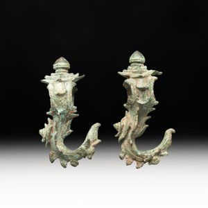 Three palanquin hooks, a bronze sculpture of naga Mucalinda and an elephant-form kendi, Cambodia, 13th C. and earlier — photo 8