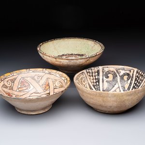 Three Persian pottery bowls, 10th C. and later — photo 1