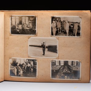 Three photo albums on the Imperial Japanese Army and the people of Southern China and Shanghai, 1936-1942 — 照片 11