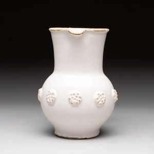 Three plates, a pair of covered vases and a jug, The Netherlands and Spain, 18/19th C. — 照片 7