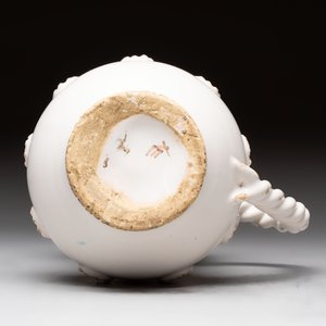 Three plates, a pair of covered vases and a jug, The Netherlands and Spain, 18/19th C. — 照片 9