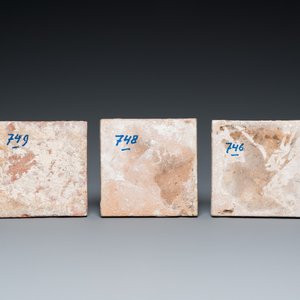 Three polychrome Dutch Delft medallion tiles, Haarlem, 17th C. — photo 3