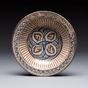 Three polychrome Kashan bowls, Persia, 13/15th C. — photo 4