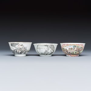 Three sets of Chinese export famille rose and grisaille 'European Subject' tea bowls and saucers — foto 4
