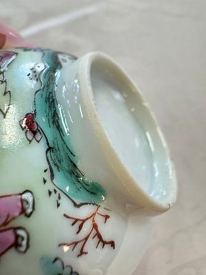 Three sets of Chinese famille rose 'Elegant Beauty and Boy' cups and saucers, Qianlong — photo 14
