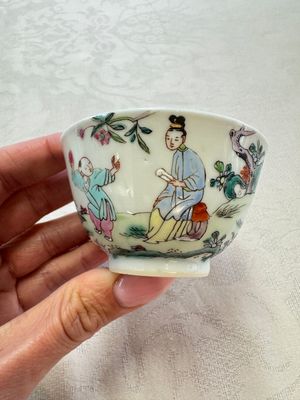 Three sets of Chinese famille rose 'Elegant Beauty and Boy' cups and saucers, Qianlong — photo 2