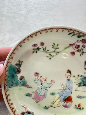 Three sets of Chinese famille rose 'Elegant Beauty and Boy' cups and saucers, Qianlong — photo 21