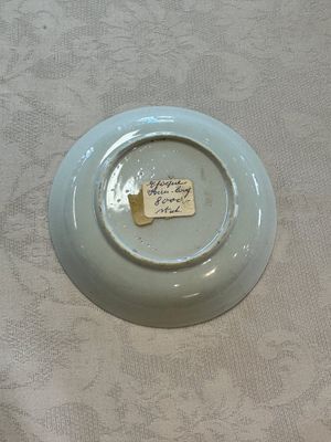 Three sets of Chinese famille rose 'Elegant Beauty and Boy' cups and saucers, Qianlong — photo 28
