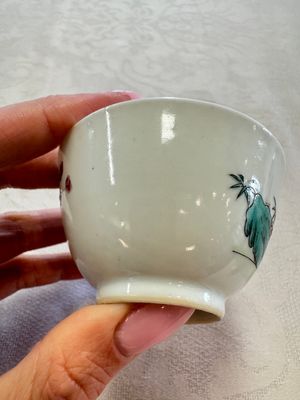 Three sets of Chinese famille rose 'Elegant Beauty and Boy' cups and saucers, Qianlong — photo 50