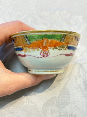 Three sets of Chinese famille rose gilt-decorated 'Bird among Flowering Branches' cups and saucers, 19th C. — 照片 25