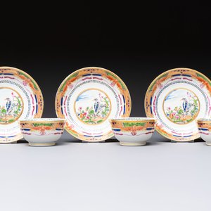 Three sets of Chinese famille rose gilt-decorated 'Bird among Flowering Branches' cups and saucers, 19th C. — 照片 1