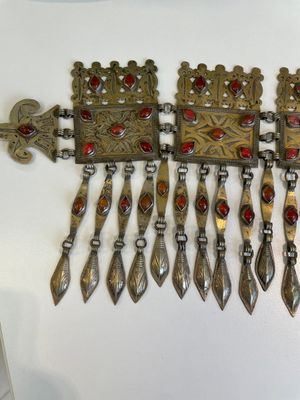 Three silver head ornaments and a chest ornament, Turkmenistan, 19/20th C. — 照片 10