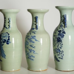 Three tall Chinese blue and white on celadon ground vases, 19th C. — photo 8