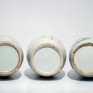 Three tall Chinese famille rose vases with calligraphy, 19/20th C. — 照片 6