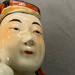 Three various Chinese famille rose figures, 19/20th C. — 照片 16