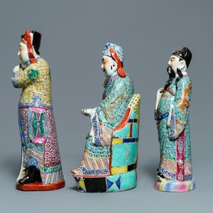 Three various Chinese famille rose figures, 19/20th C. — 照片 3