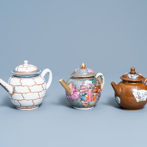 Three various Chinese porcelain teapots and covers, Qianlong — photo 1