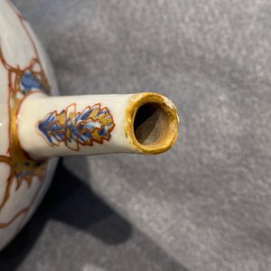 Three various Chinese porcelain teapots and covers, Qianlong — photo 14