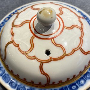 Three various Chinese porcelain teapots and covers, Qianlong — photo 10