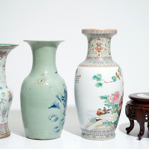 Three various Chinese vases and an inlaid wooden stand with dreamstone, 19/20th C. — photo 4
