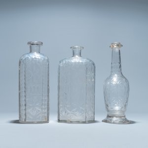 Three weel-cut glass bottles, probably Liege, 18/19th C. — 照片 5