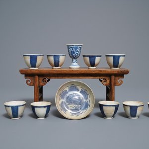 Tien Chinese blauw-witte koppen, een stem cup en een kom, Hatcher en Vung Tao scheepswrakken, Transitie en Kangxi — foto 1