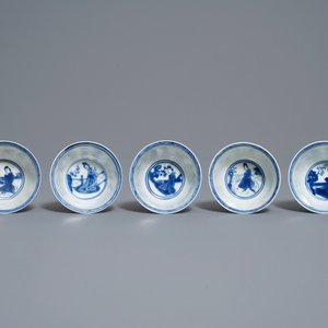 Tien Chinese blauw-witte koppen en schotels met Lange Lijzen, Kangxi — foto 16
