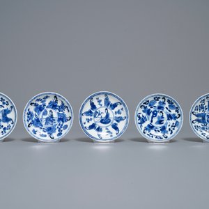 Tien Chinese blauw-witte koppen en schotels met Lange Lijzen, Kangxi — foto 4